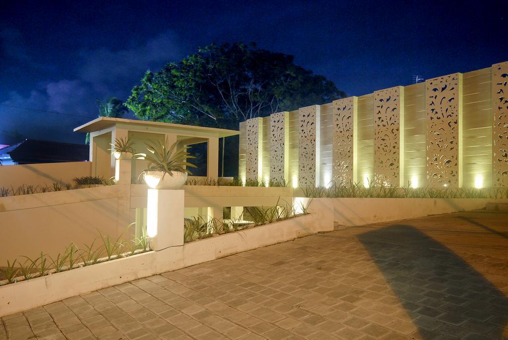 Patrisia Hotel Sanur Exteriör bild